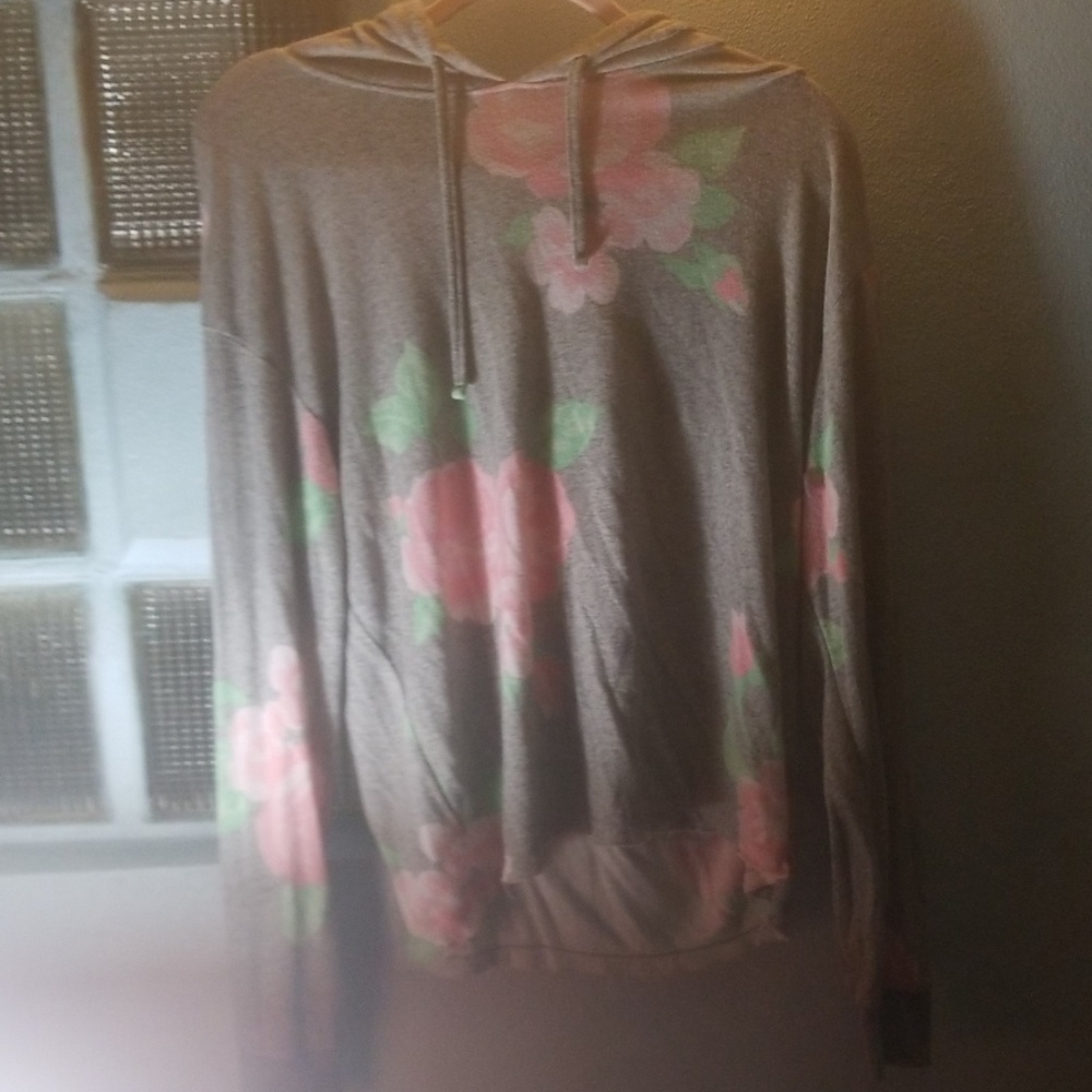 Pull over sweatshirt